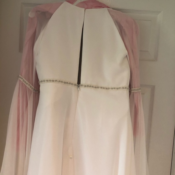 Jim Hjelm custom gown. Brand new - Picture 2 of 4